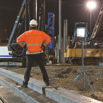 LED PROZEKTOR 18V/230V AKUTA MAKITA